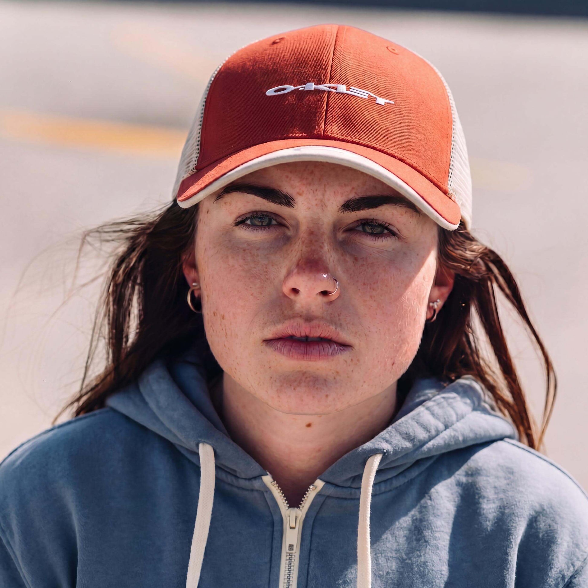rot (female-model Bec Rabanne)