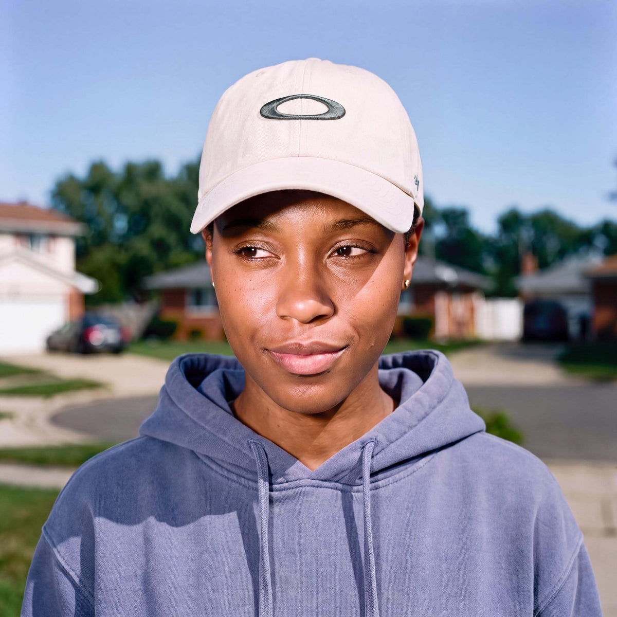 hellbeige (female-model)