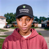 schwarz (female-model)
