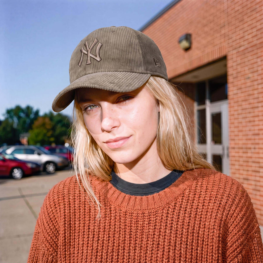 oliv (female-model)