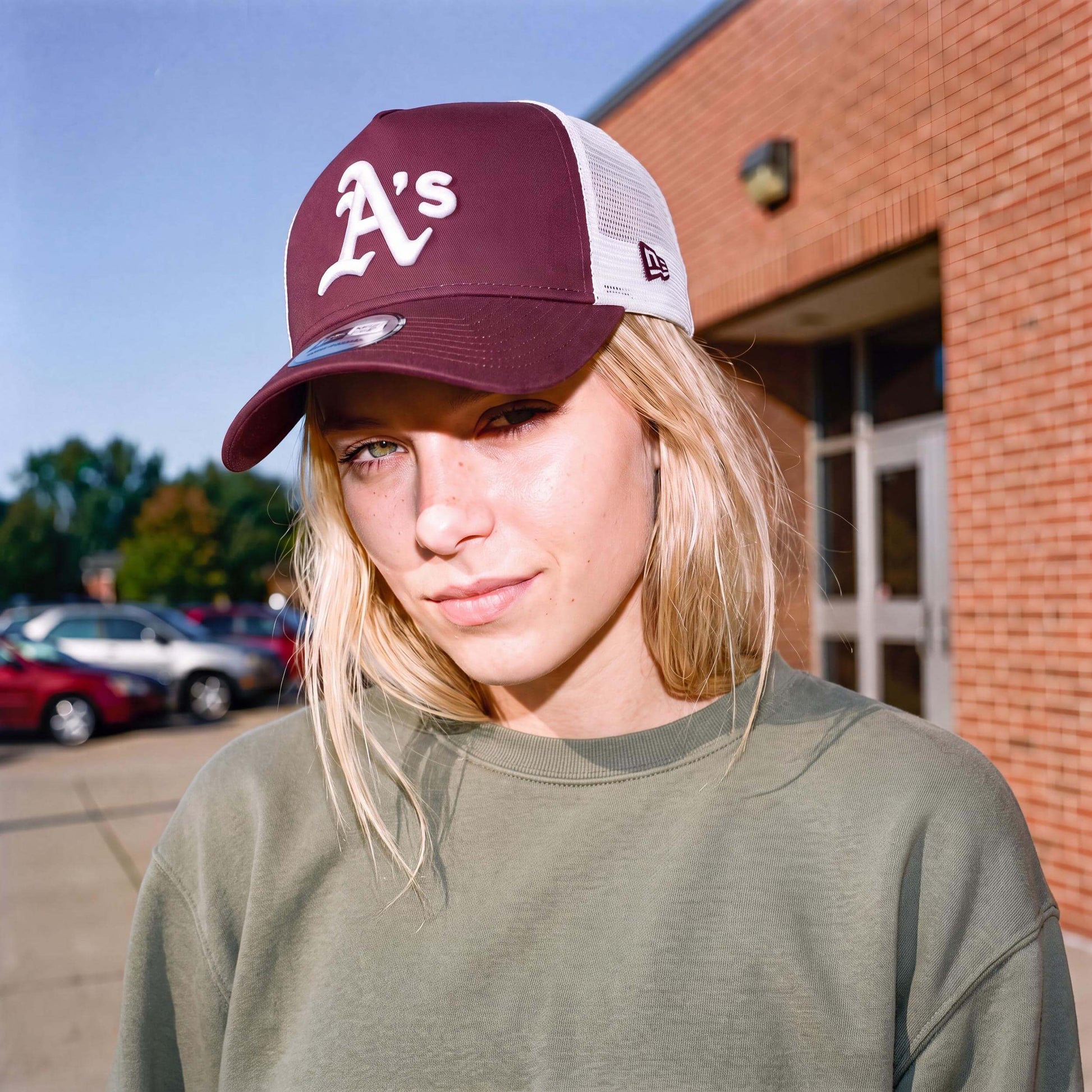 bordeaux (female-model)