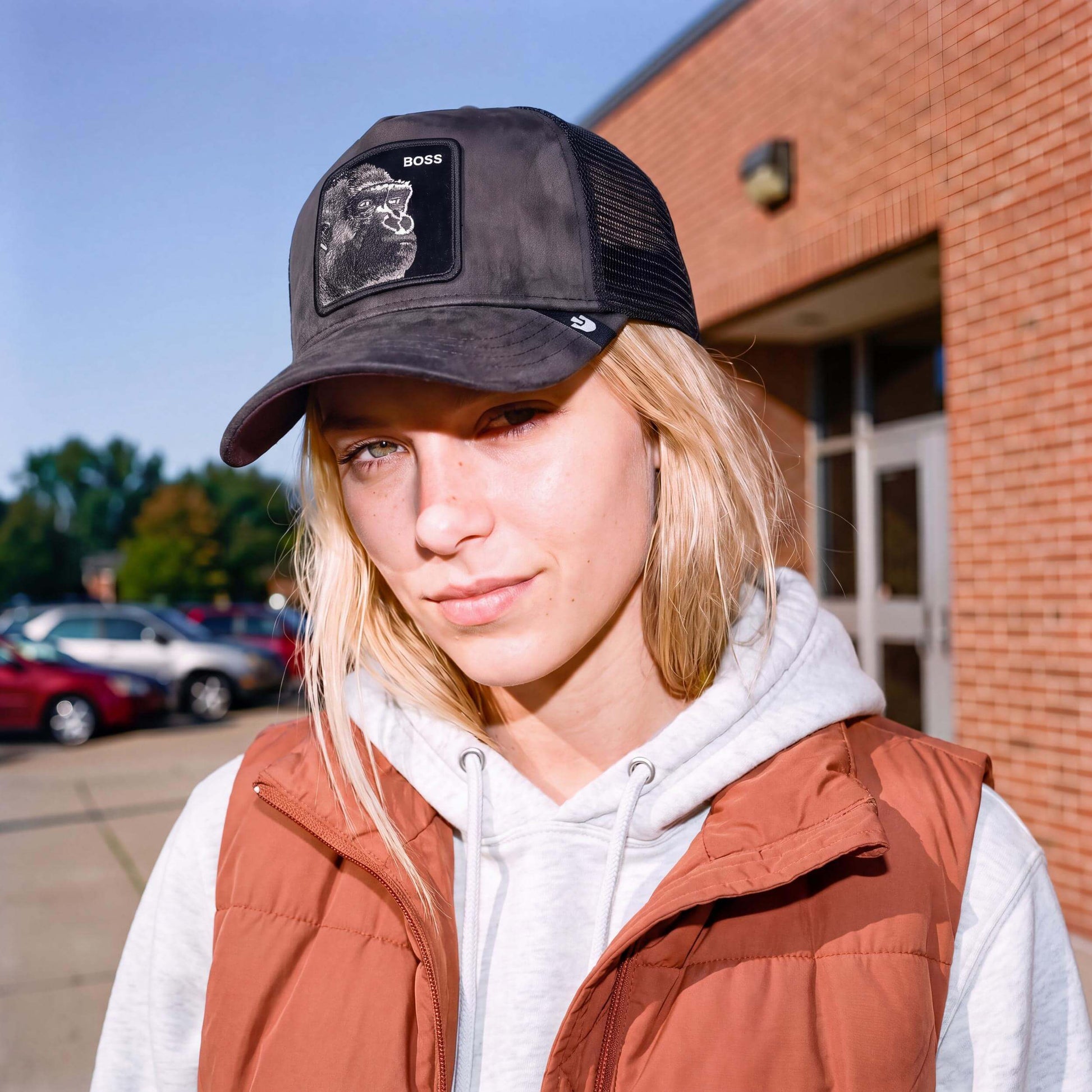 dunkelbraun (female-model)