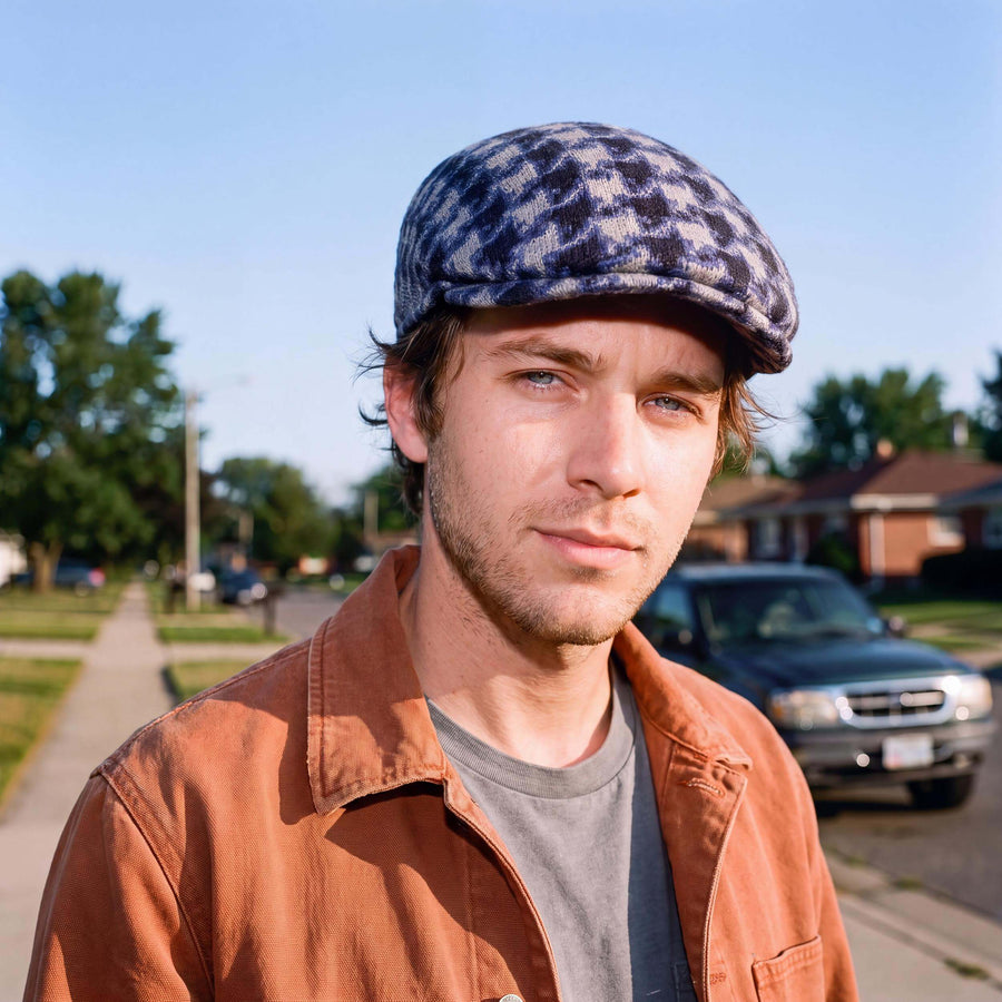 blau-grau (male-model)