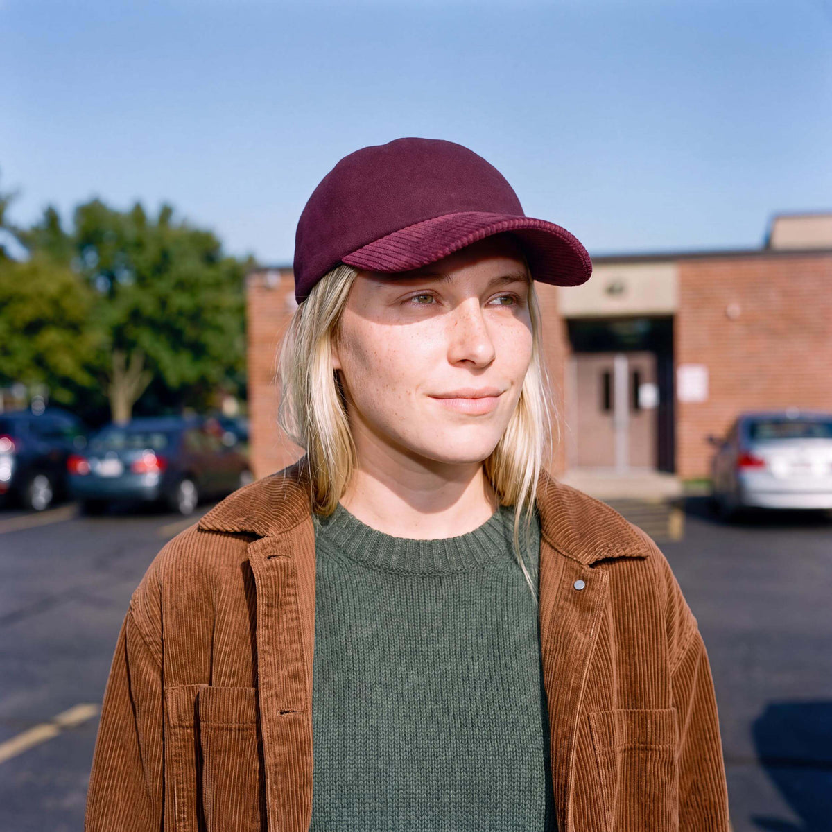 bordeaux (female-model)