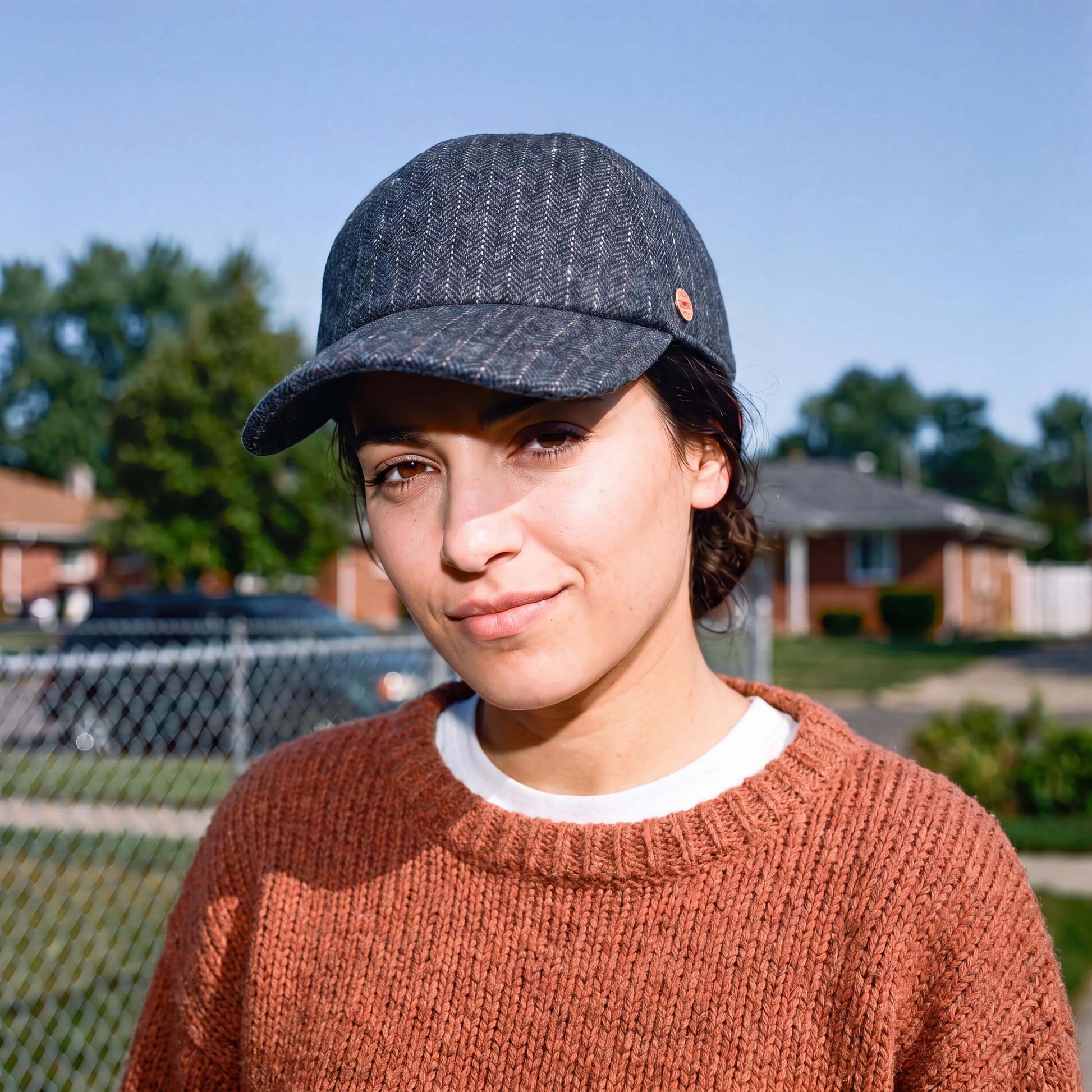 blau (female-model)