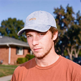 blau (male-model)
