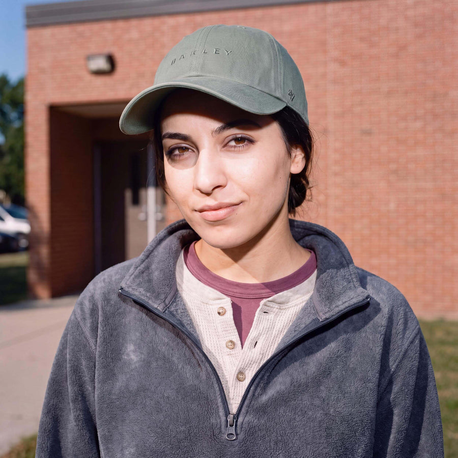 mint (female-model)