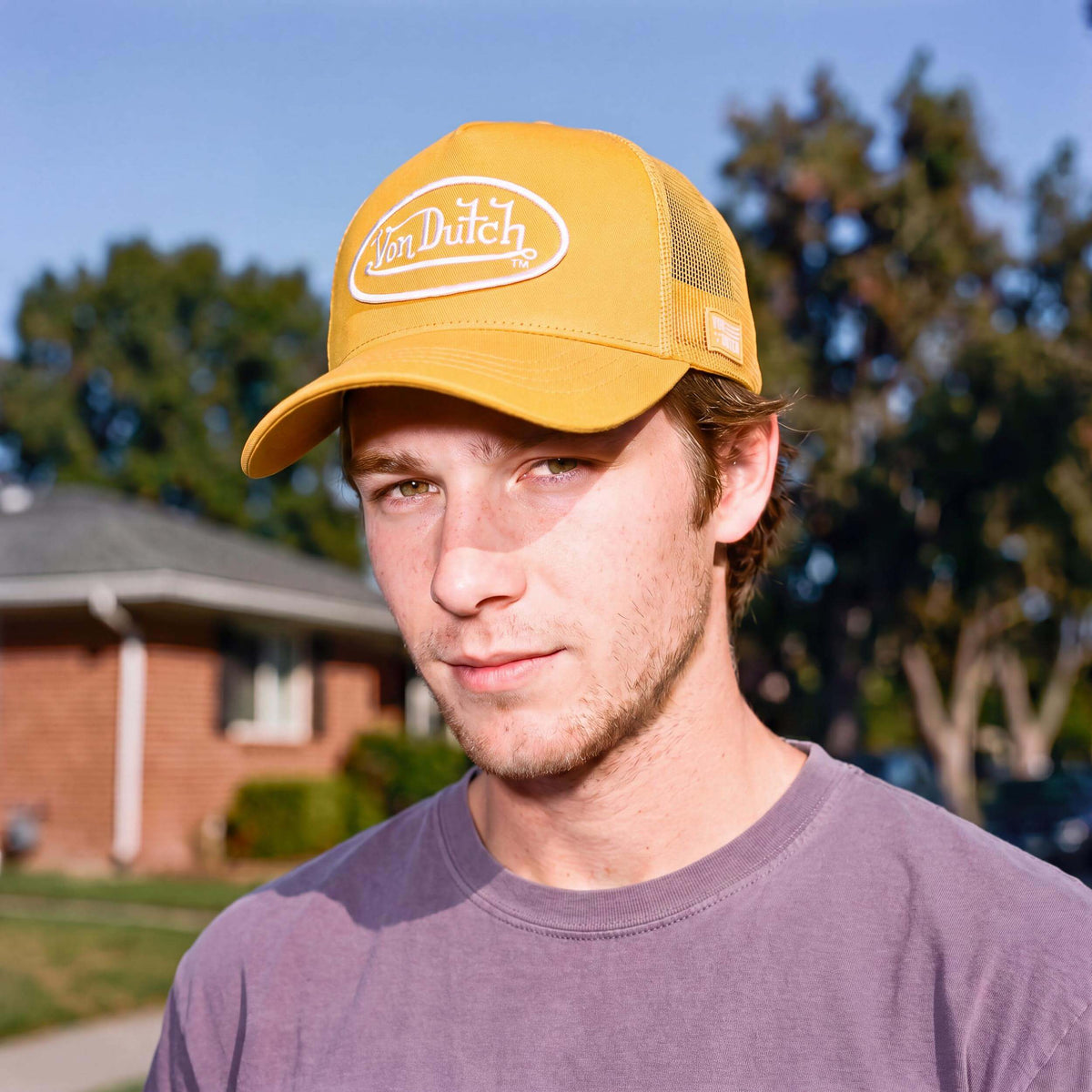 orange (male-model)