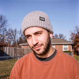 grau (male-model)