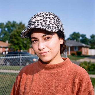 weiß-grau (female-model)