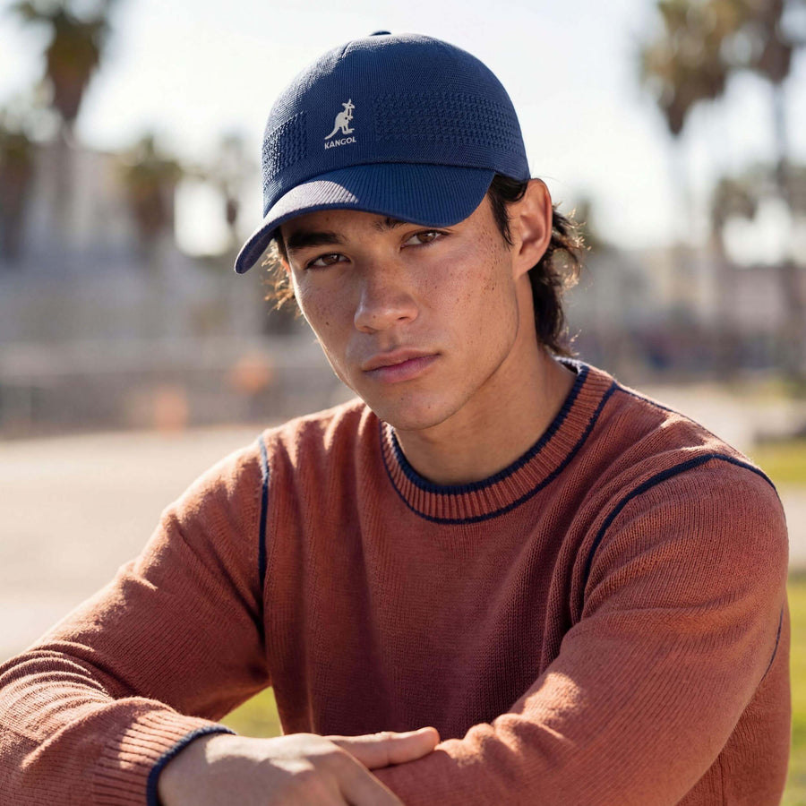 blau (male-model Jimmy Mcneal)