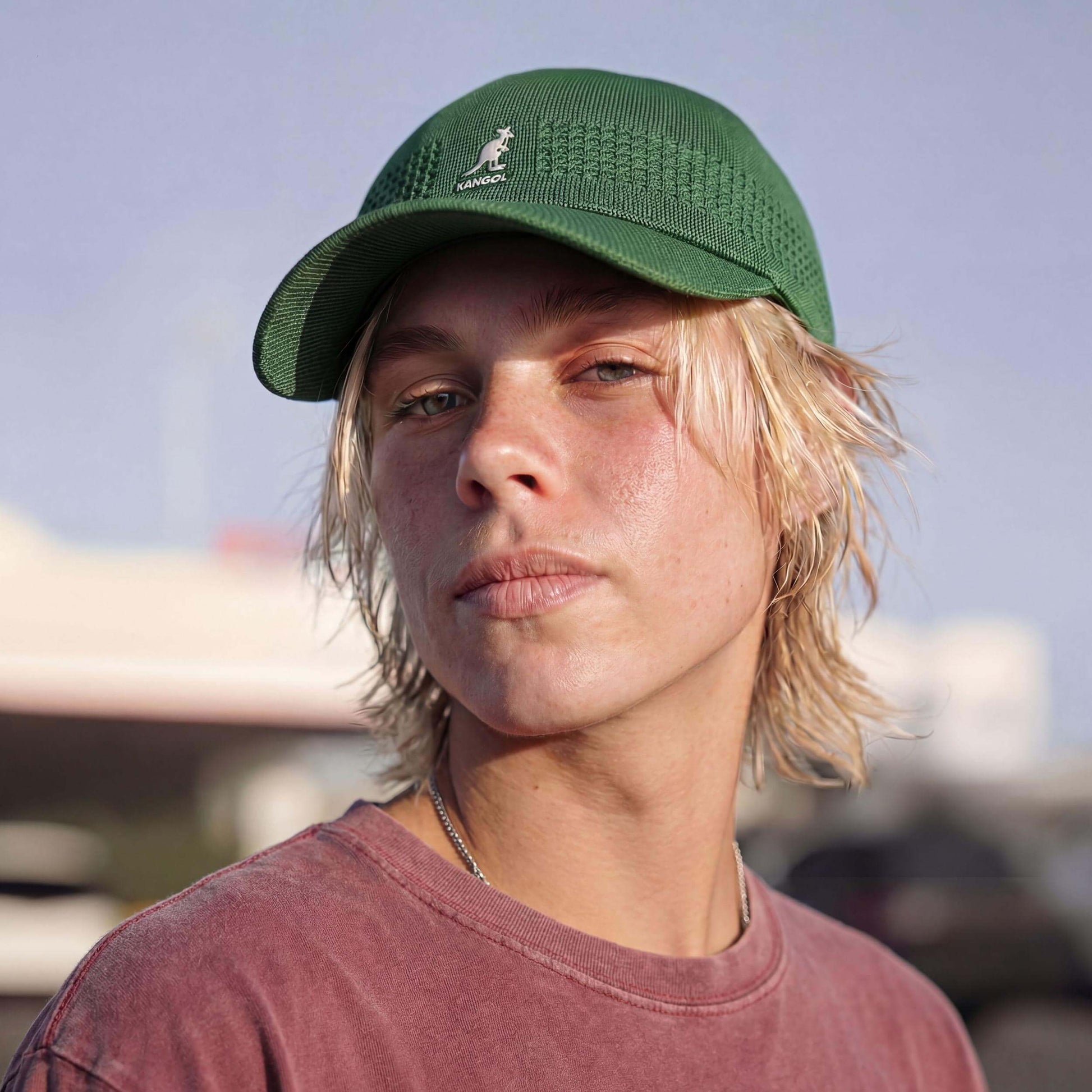 grün (male-model Luke Fermer)