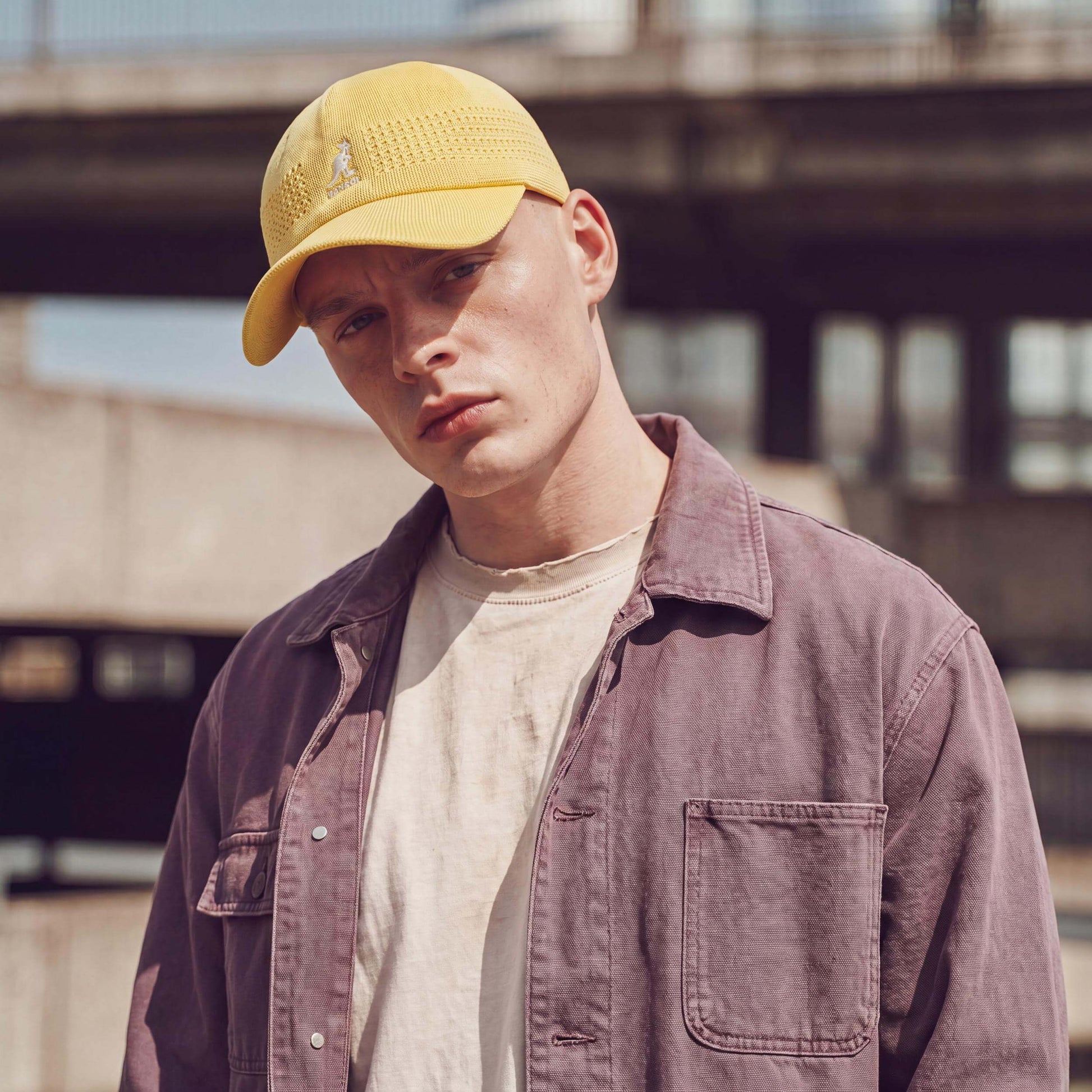 pastellgelb (male-model Oswald Bloom)