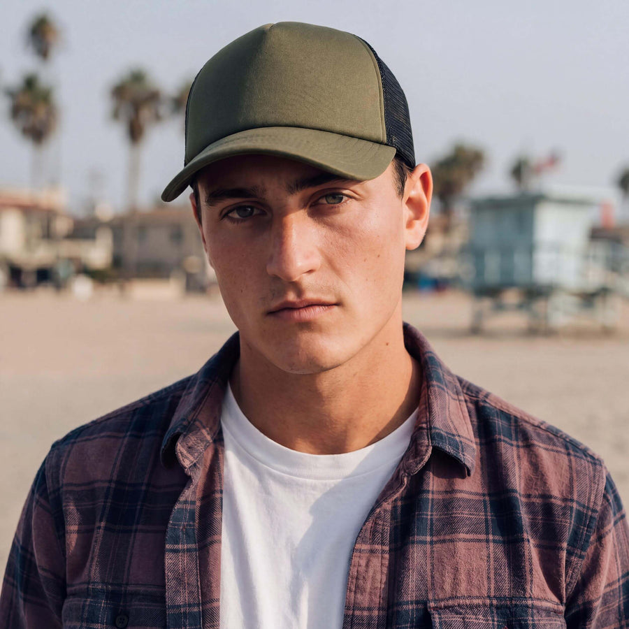 oliv (male-model Pete Delorette)