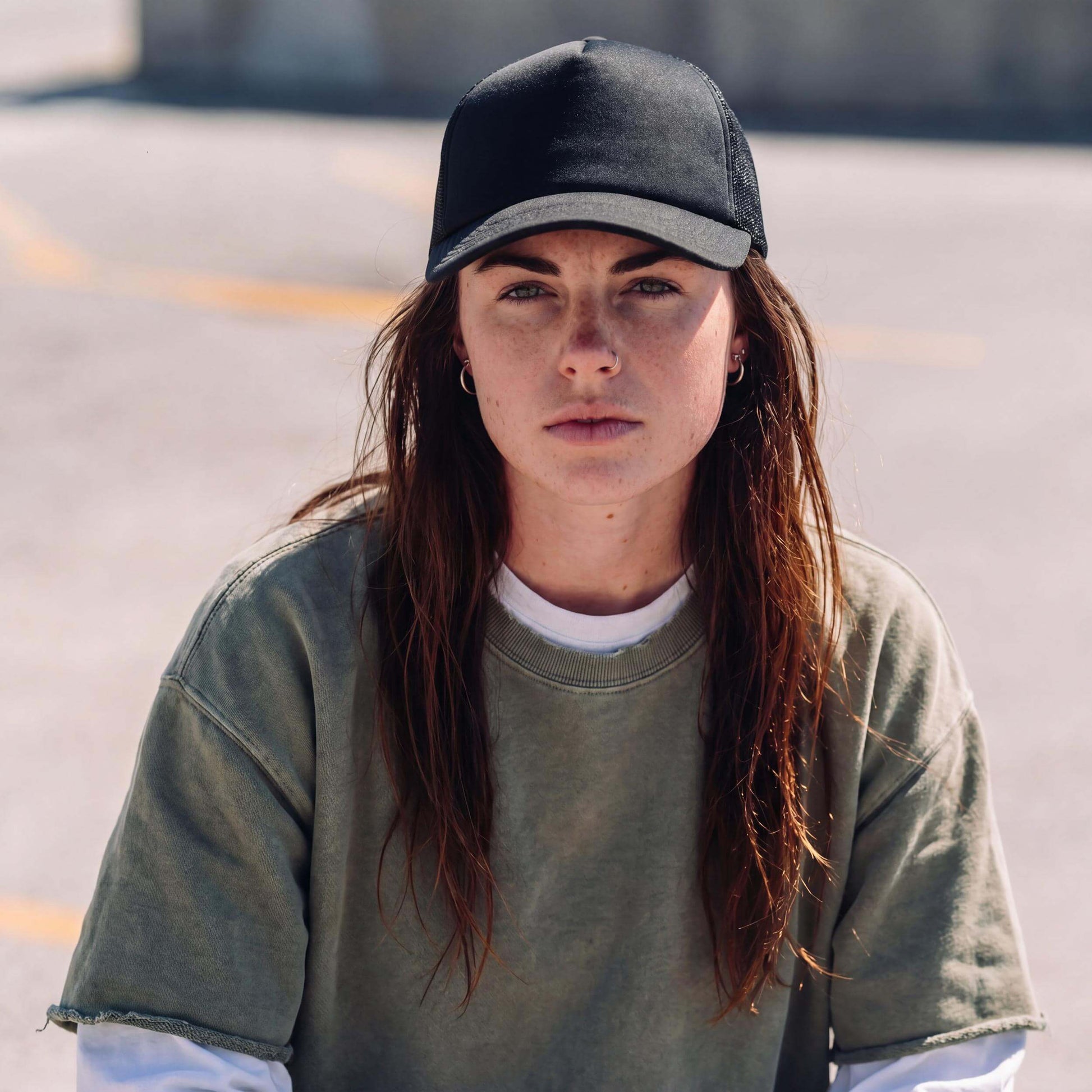 schwarz-schwarz (female-model Bec Rabanne)