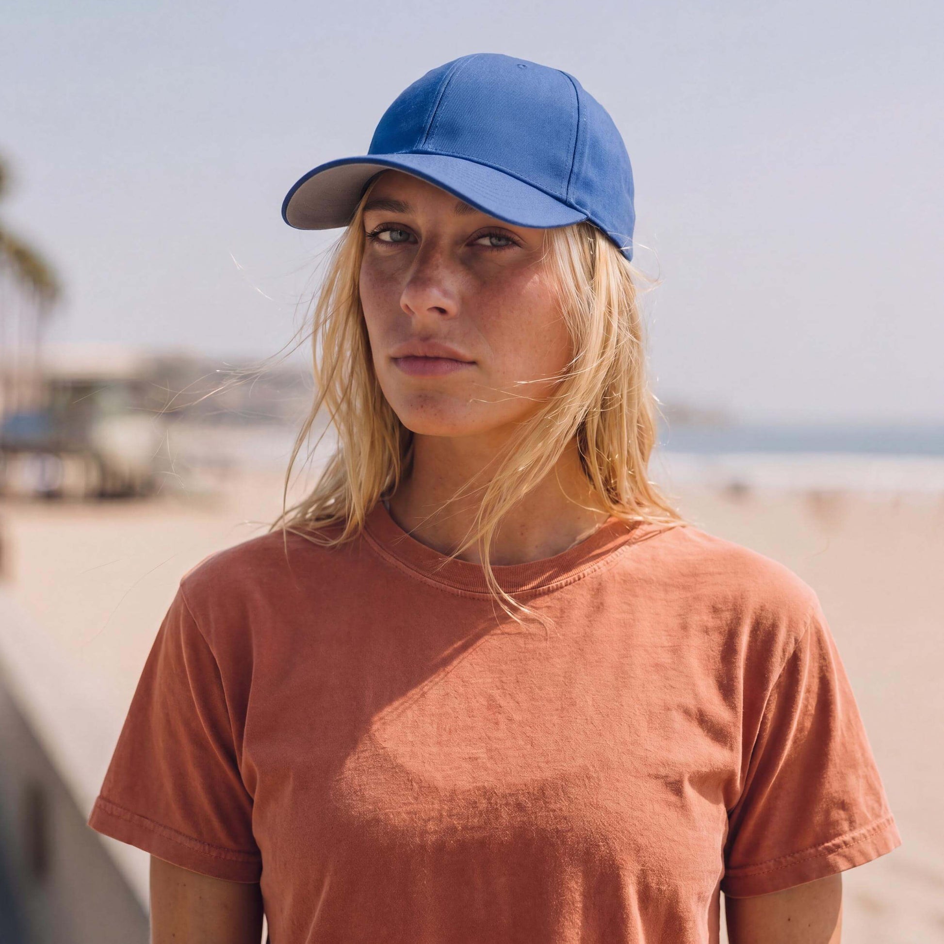 royalblau (female-model Hazel Bourne)